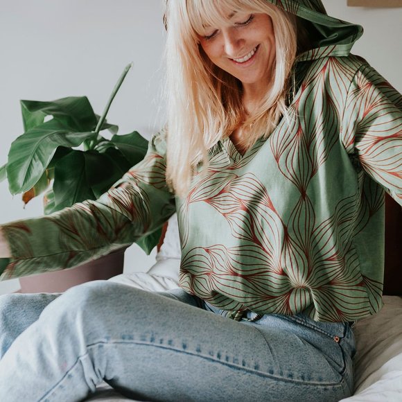 Elfarrow ✧Route✧ Green Cotton Crop Hoodie - Picture 1 of 10